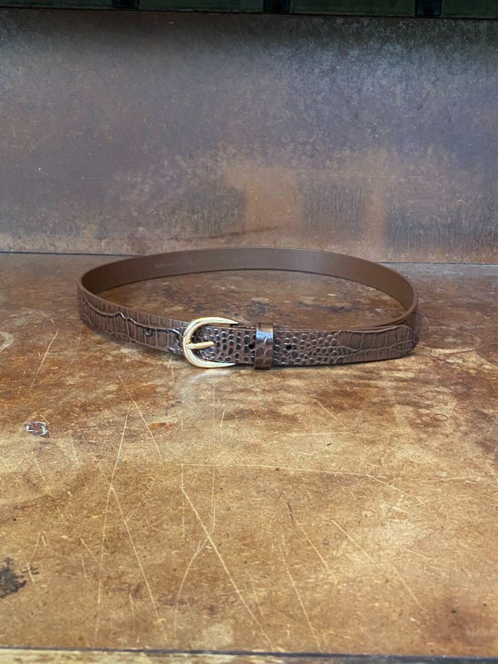 Brown Alligator Embossed Leather Belt Horseshoe Shaped Brass Buckle Size 34